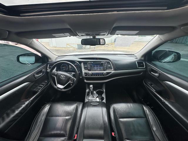 5TDKKRFH6FS056261 - 2015 TOYOTA HIGHLANDER XLE WHITE photo 9