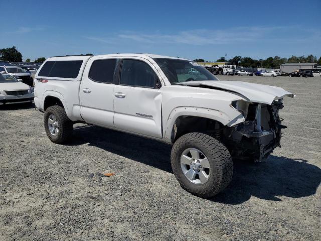 3TMDZ5BN4KM063163 - 2019 TOYOTA TACOMA DOUBLE CAB WHITE photo 4