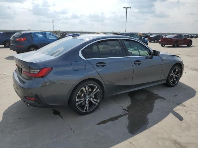 WBA5R7C03LFJ11995 - 2020 BMW 330XI Մոխրագույն լուսանկար 3