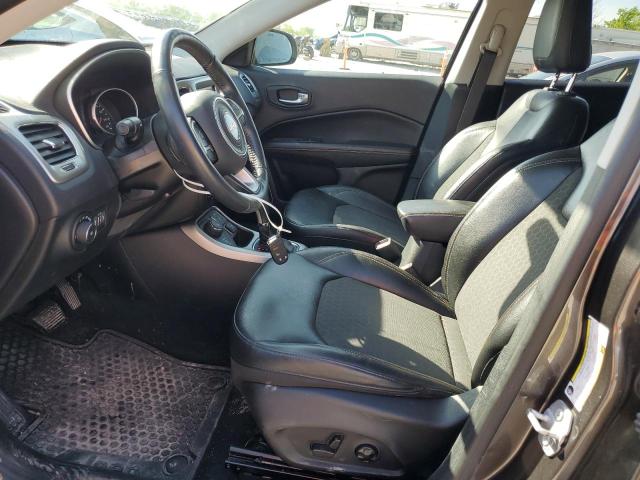 3C4NJDBB2JT178019 - 2018 JEEP COMPASS LATITUDE Մոխրագույն լուսանկար 7