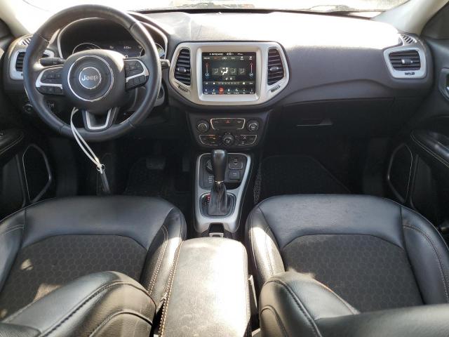 3C4NJDBB2JT178019 - 2018 JEEP COMPASS LATITUDE Մոխրագույն լուսանկար 8