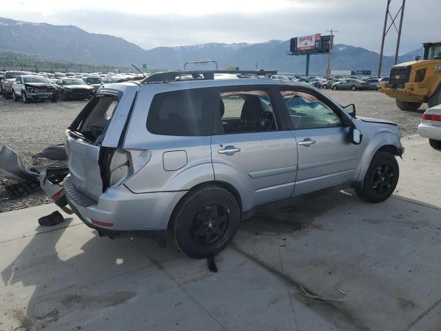 JF2SHADC3CH451085 - 2012 SUBARU FORESTER 2.5X PREMIUM SILVER photo 3