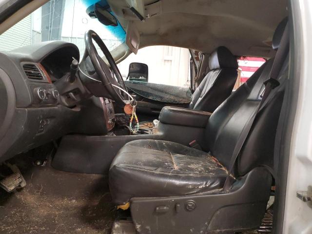 1GCHK23638F160701 - 2008 CHEVROLET SILVERADO K2500 HEAVY DUTY WHITE photo 7