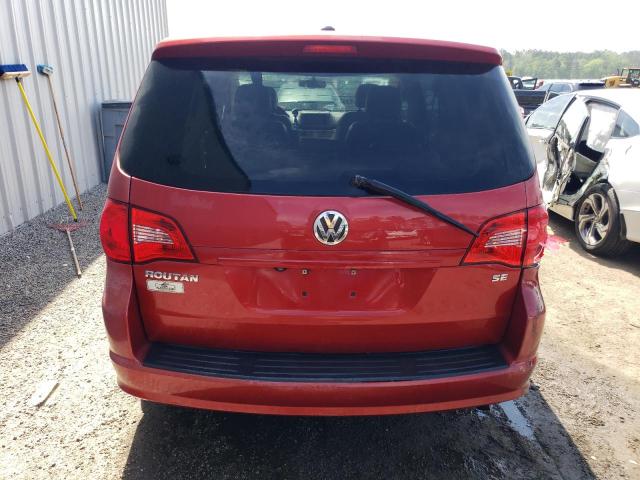 2V4RW3D15AR166764 - 2010 VOLKSWAGEN ROUTAN SE RED photo 6