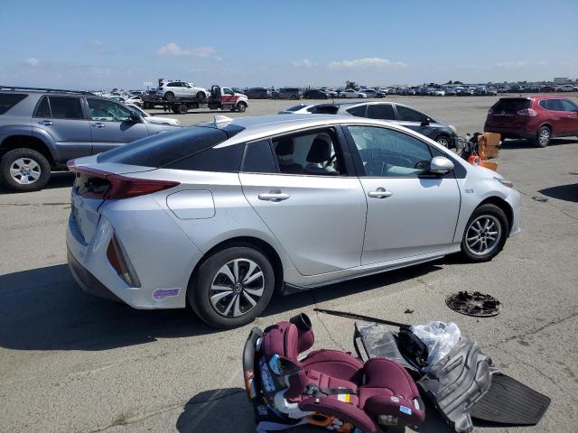JTDKARFPXK3117889 - 2019 TOYOTA PRIUS PRIM 银色 照片 3
