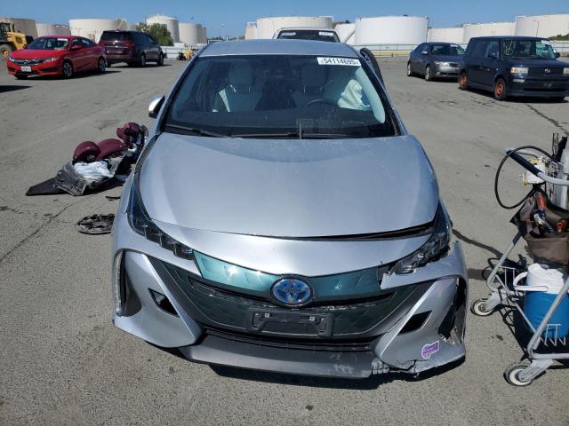 JTDKARFPXK3117889 - 2019 TOYOTA PRIUS PRIM 银色 照片 5