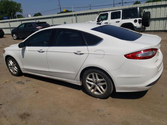 3FA6P0H74GR251062 - 2016 FORD FUSION SE WHITE photo 2