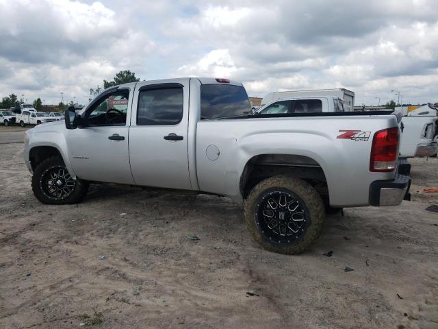 1GT120C85BF120313 - 2011 GMC SIERRA K2500 SLE SILVER photo 2