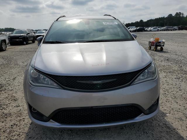 2C4RC1FG0JR318085 - 2018 CHRYSLER PACIFICA TOURING PLUS Gümüş foto 5