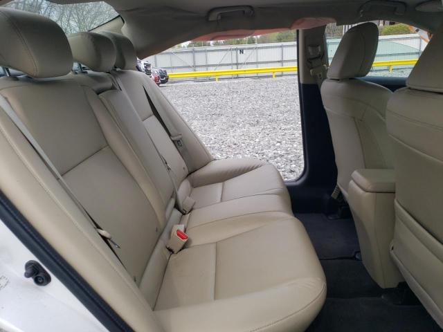 19UDE2F31HA012682 - 2017 ACURA ILX BASE WATCH PLUS WHITE photo 10