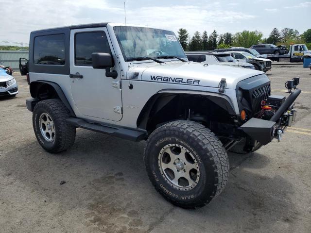 1J4FA54148L517202 - 2008 JEEP WRANGLER SAHARA SILVER photo 4