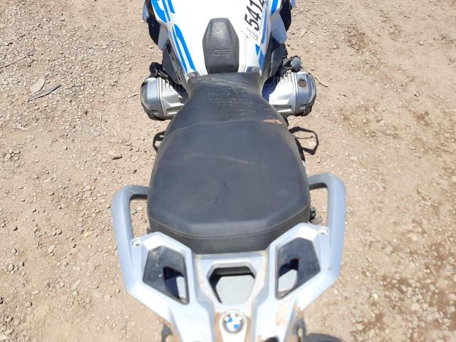 WB10A1109DZ183642 - 2013 BMW R1200 GS WHITE photo 6