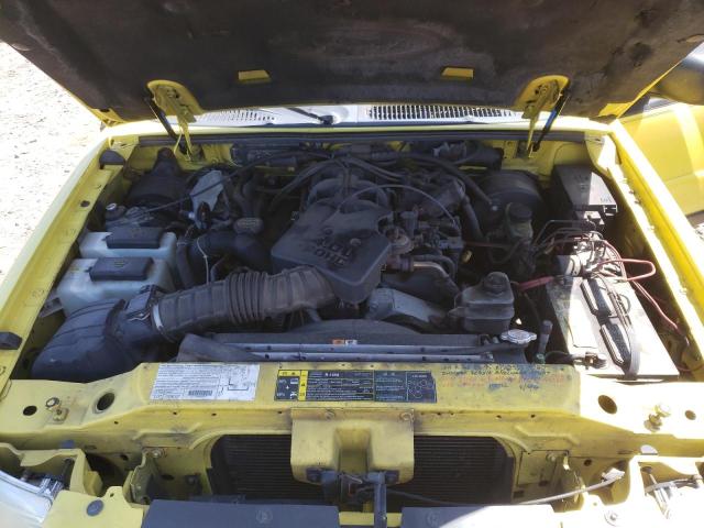 1FMZU70E33UA07386 - 2003 FORD EXPLORER SPORT YELLOW photo 12