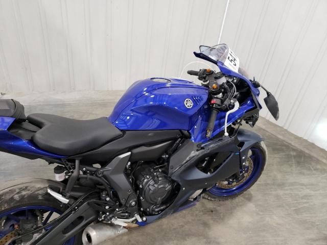 JYARM38E2NA002567 - 2022 YAMAHA YZFR7 BLUE photo 5