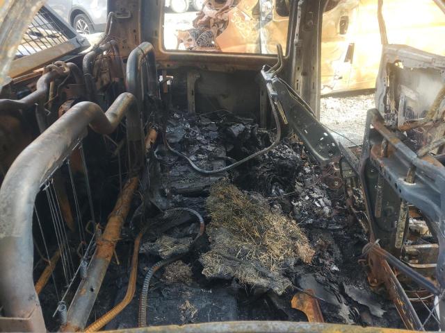 3C6UR5JJ6JG275467 - 2018 RAM 2500 SLT RED photo 11