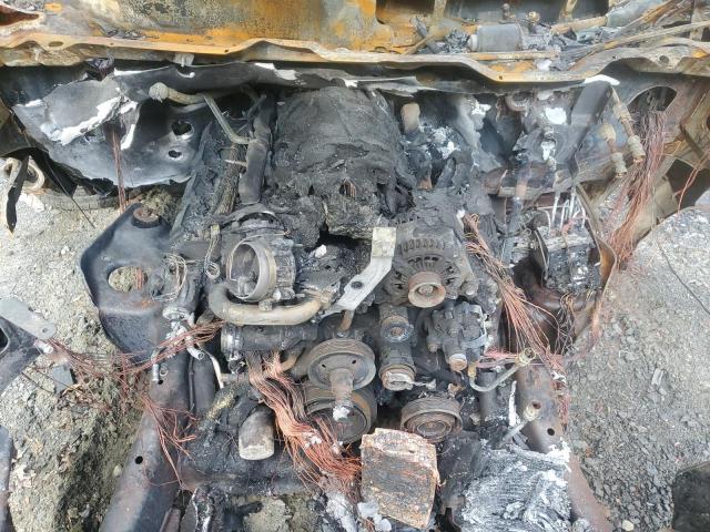 3C6UR5JJ6JG275467 - 2018 RAM 2500 SLT RED photo 12