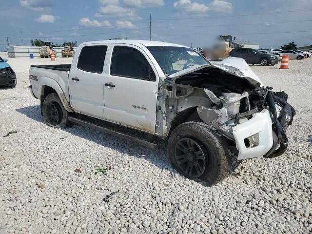 5TFJU4GN1FX073105 - 2015 TOYOTA TACOMA DOUBLE CAB PRERUNNER WHITE photo 4