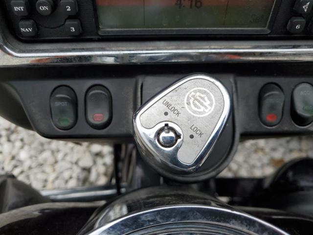 1HD1FCW106Y681161 - 2006 HARLEY-DAVIDSON FLHTCUI 双色 照片 8