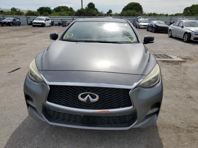 SJKCH5CP7JA041021 - 2018 INFINITI QX30 BASE GRAY photo 5