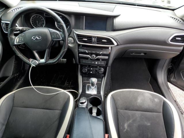 SJKCH5CP7JA041021 - 2018 INFINITI QX30 BASE GRAY photo 8