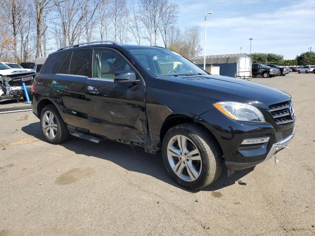 4JGDA5HB0EA381928 - 2014 MERCEDES-BENZ ML 350 4MATIC BLACK photo 4