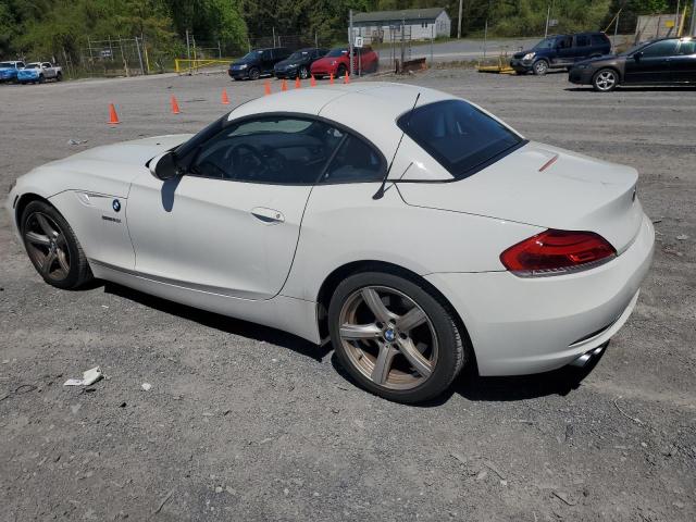 WBALM5C59BE378262 - 2011 BMW Z4 SDRIVE30I WHITE photo 2