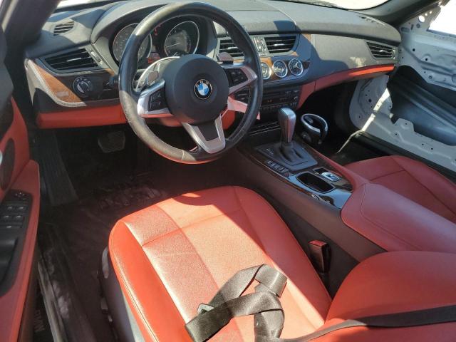 WBALM5C59BE378262 - 2011 BMW Z4 SDRIVE30I WHITE photo 8