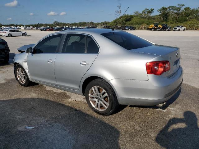 3VWEF71K47M077259 - 2007 VOLKSWAGEN JETTA WOLFSBURG 银色 照片 2