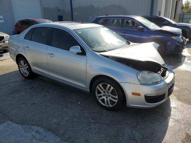 3VWEF71K47M077259 - 2007 VOLKSWAGEN JETTA WOLFSBURG 银色 照片 4