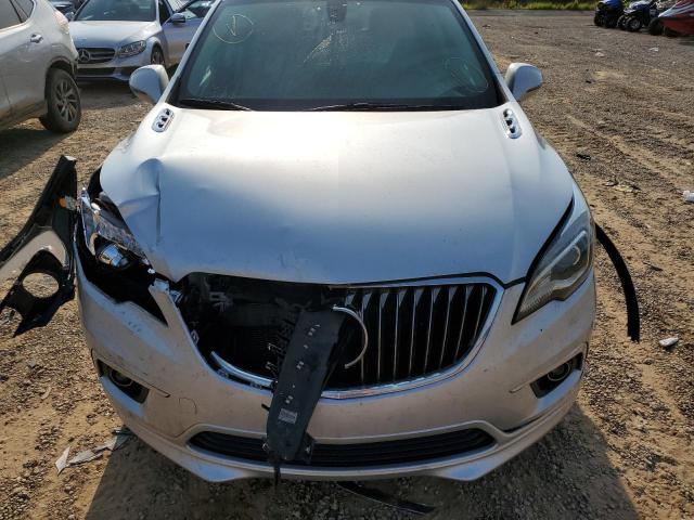 LRBFXBSA9JD029027 - 2018 BUICK ENVISION PREFERRED SILVER photo 11