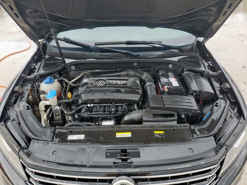 1VWBT7A37GC008653 - 2016 VOLKSWAGEN PASSAT SE BLACK photo 11