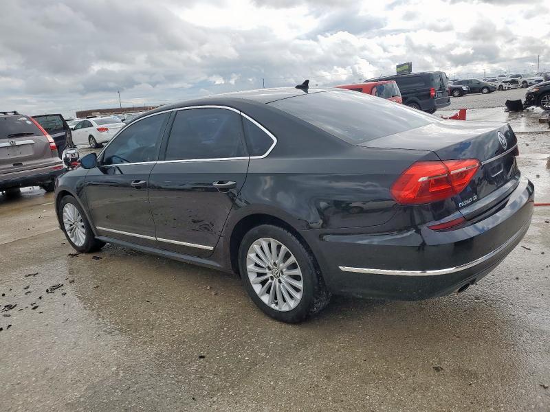 1VWBT7A37GC008653 - 2016 VOLKSWAGEN PASSAT SE BLACK photo 2