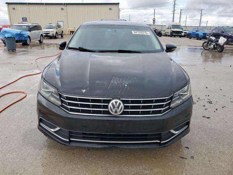 1VWBT7A37GC008653 - 2016 VOLKSWAGEN PASSAT SE BLACK photo 5