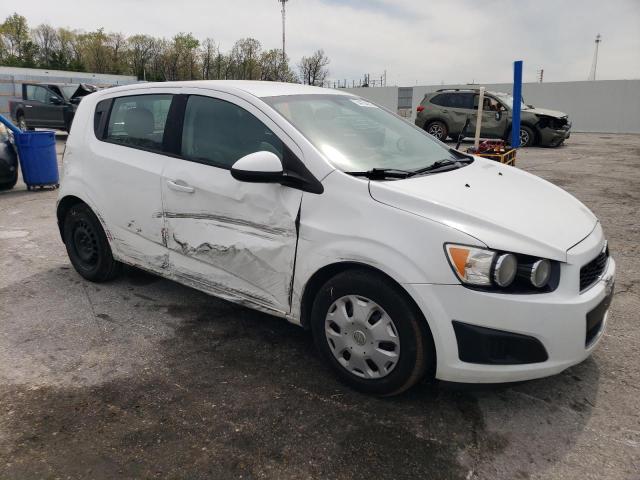 1G1JA6SH2E4134511 - 2014 CHEVROLET SONIC LS WHITE photo 4