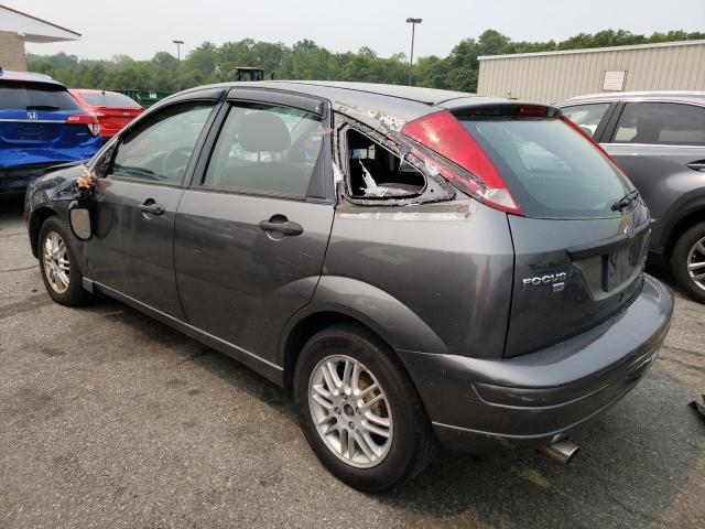 1FAFP37N66W156872 - 2006 FORD FOCUS ZX5 GRAY photo 2