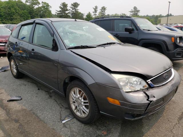 1FAFP37N66W156872 - 2006 FORD FOCUS ZX5 GRAY photo 4