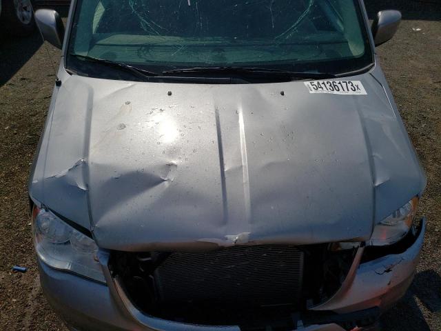 2C4RC1BG4FR730653 - 2015 CHRYSLER TOWN & COU TOURING GRAY photo 12