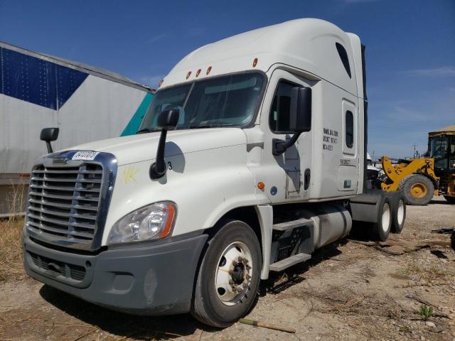 3AKJGLBG4GSHG3171 - 2016 FREIGHTLINER CASCADIA WHITE photo 2