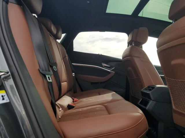 WA13AAGEXNB007433 - 2022 AUDI E-TRON SPORTBACK PRESTIGE CHARCOAL photo 11