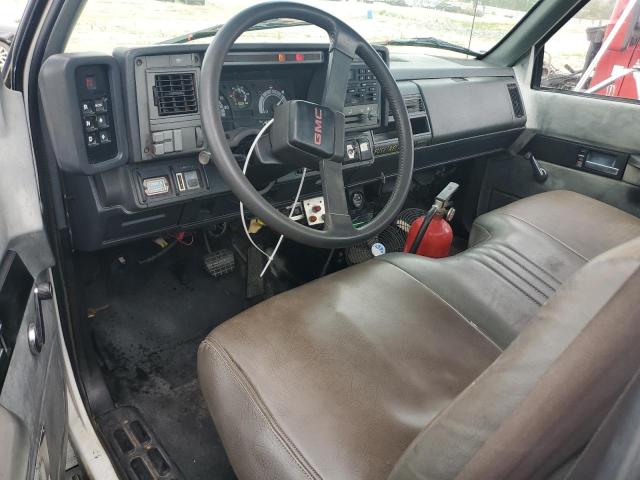 1GDM7H1C31J500844 - 2001 GMC C-SERIES C7H042 WHITE photo 8