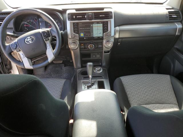 JTEBU5JR4L5789781 - 2020 TOYOTA 4RUNNER SR5/SR5 PREMIUM 银色 照片 8