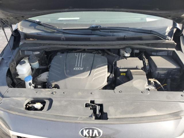 KNDMB5C16H6240272 - 2017 KIA SEDONA LX GRAY photo 12