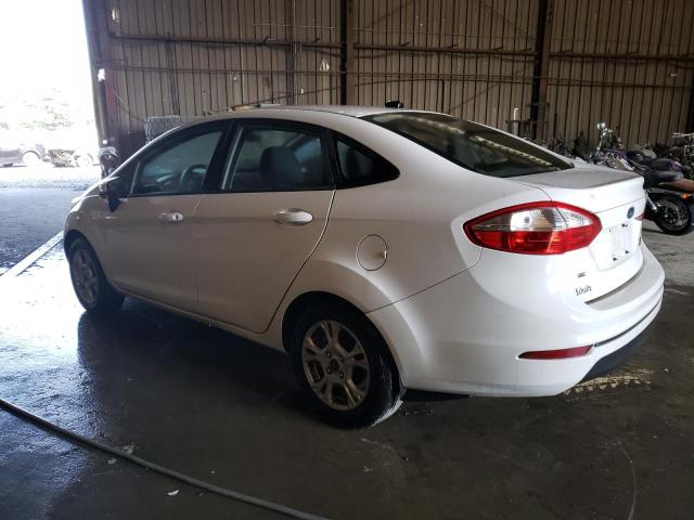 3FADP4BJ4FM173073 - 2015 FORD FIESTA SE WHITE photo 2