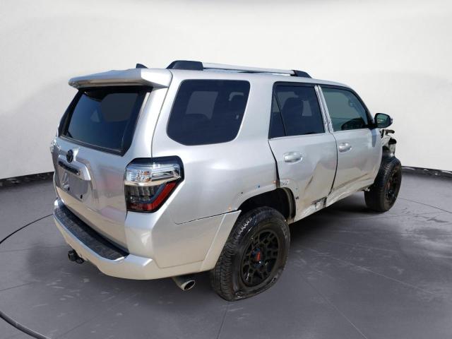 JTENU5JR1N6009228 - 2022 TOYOTA 4RUNNER SR5/SR5 PREMIUM 银色 照片 3