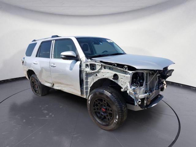 JTENU5JR1N6009228 - 2022 TOYOTA 4RUNNER SR5/SR5 PREMIUM 银色 照片 4