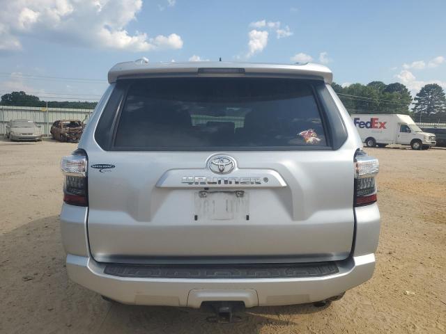 JTEBU5JRXG5314173 - 2016 TOYOTA 4RUNNER SR5/SR5 PREMIUM 银色 照片 6