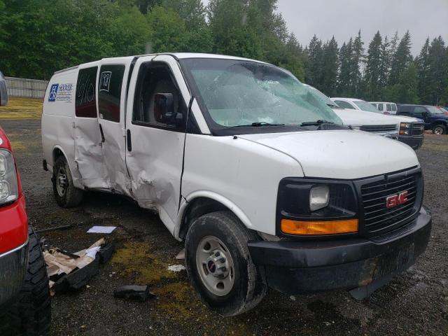 1GTHG35K281163216 - 2008 GMC SAVANA G3500 WHITE photo 4