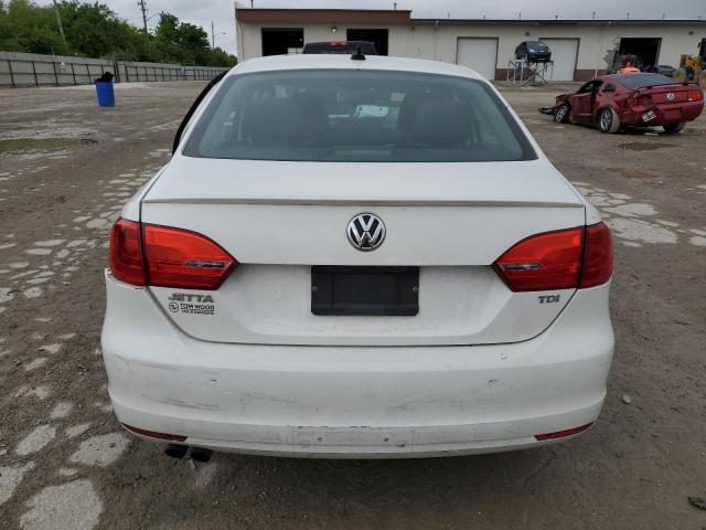 3VWLL7AJ8CM310609 - 2012 VOLKSWAGEN JETTA TDI WHITE photo 6