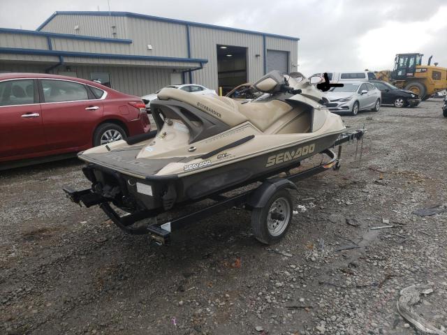 ZZN70211D303 - 2003 SEA JET SKI TWO TONE photo 4