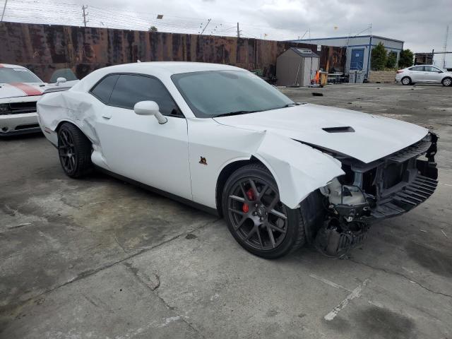 2C3CDZFJ2JH310948 - 2018 DODGE CHALLENGER R/T 392 WHITE photo 4